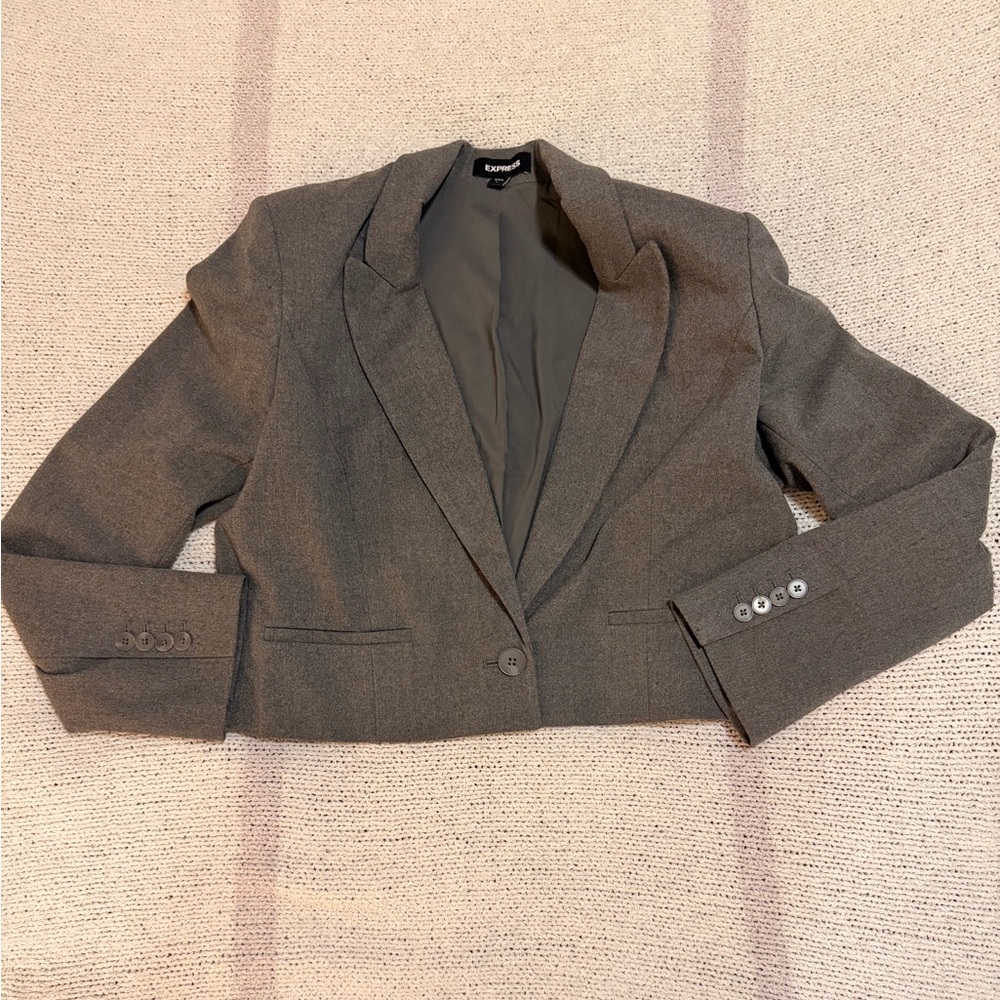 Express Cropped Blazer w/ matching trousers